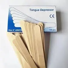 WOODEN TONGUE DEPRESSOR