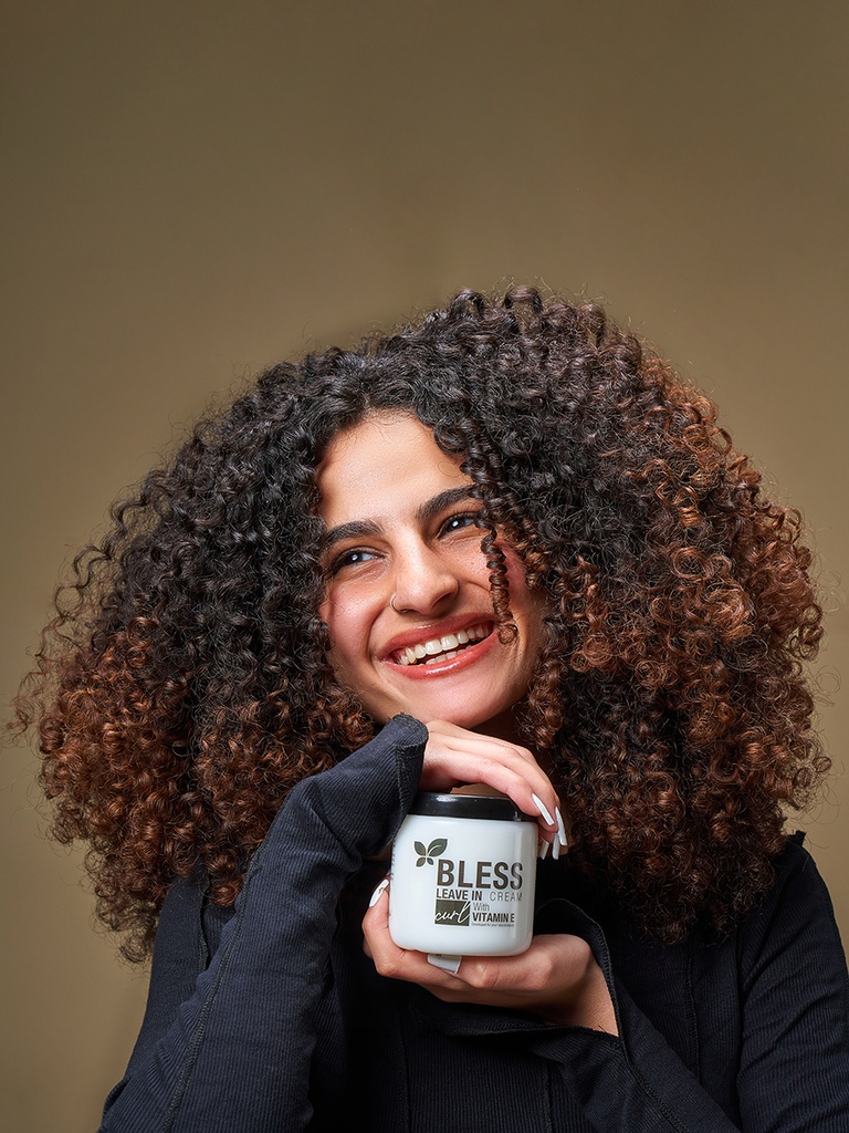 BLESS LEAVE IN CREAM VITAMIN E CURL 450ML - بليس ليف ان كريم بفيتامين هـ للشعر الكيرلي | 450 مل | ليف-ان | ترطيب وتغذية الشعر التالف