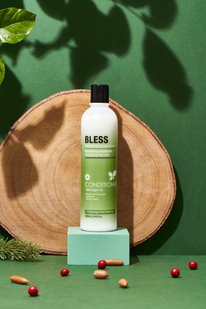 BLESS CONDITIONER WITH ARGAN OIL 300 ML - بليس بلسم للشعر بزيت الارجان | 300 مل | بلسم للشعر | ترطيب وتغذية خصلات الشعر الجاف والتالف وفك التشابك والتخلص من الهيشان